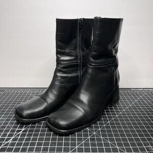 COACH Black Leather Mid Calf Square Toe Block Heel Boots Italy 6BF 00 2” Heel